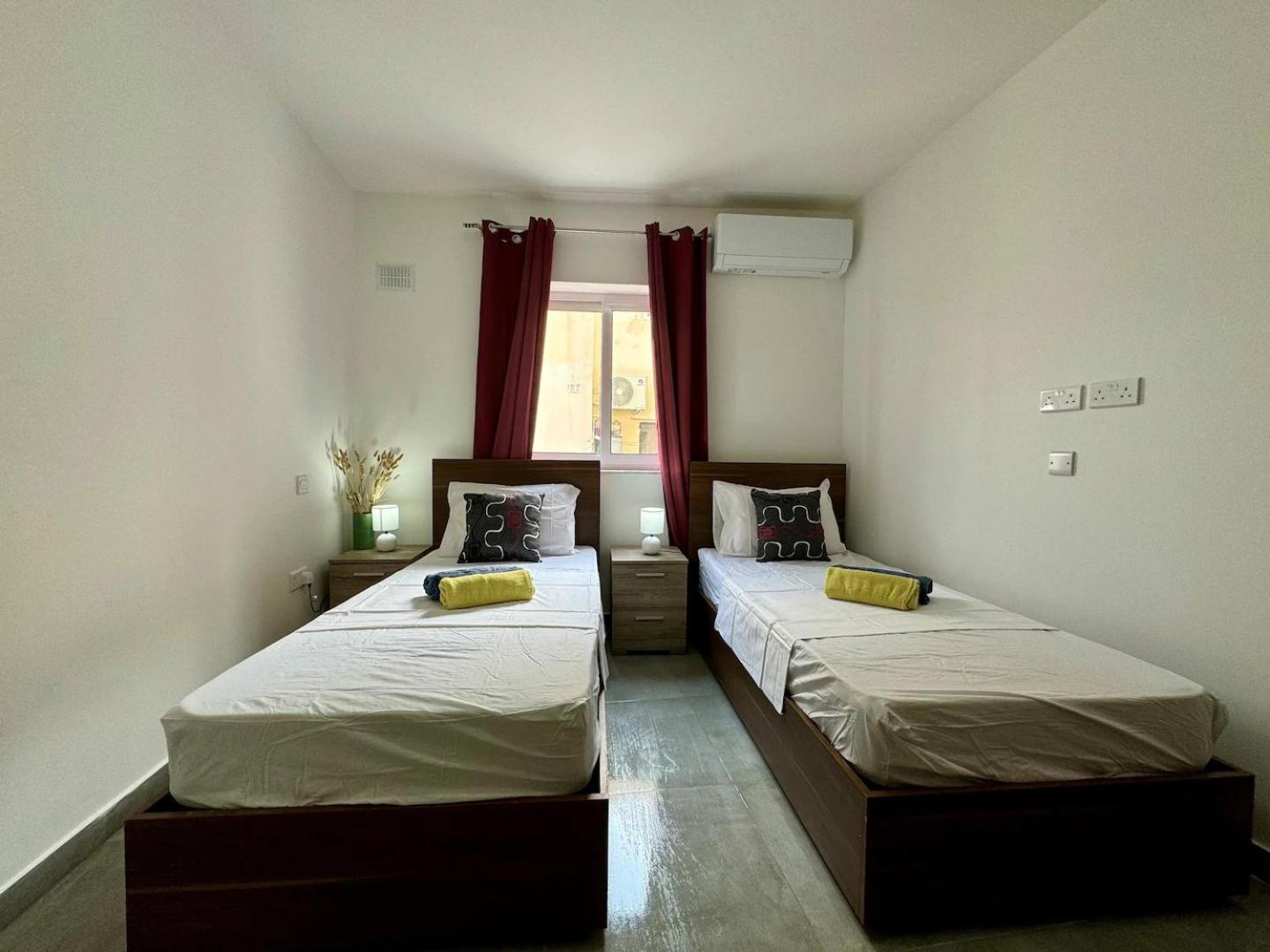 Mive-Delux Three Bedroom Apartment In Marsaskala Esterno foto